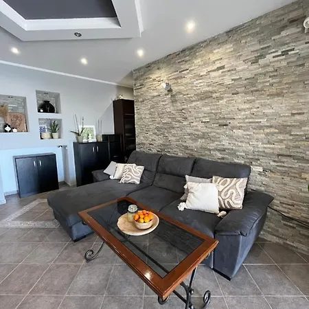 4*diversity Of Choice, Convenience Of Proximity Apartment *
